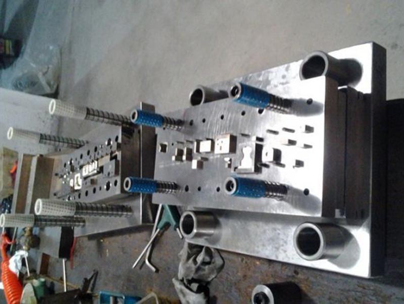 闸北模具制造-12