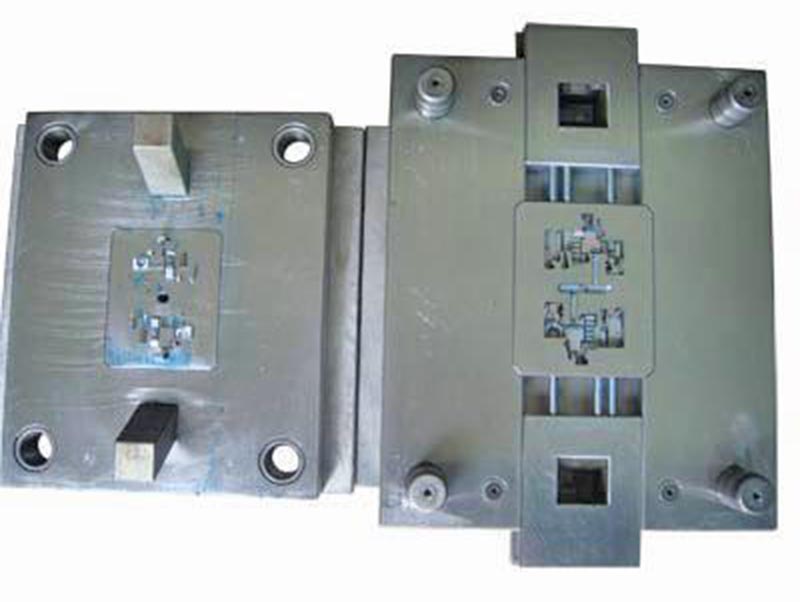 闸北精密塑料模-01
